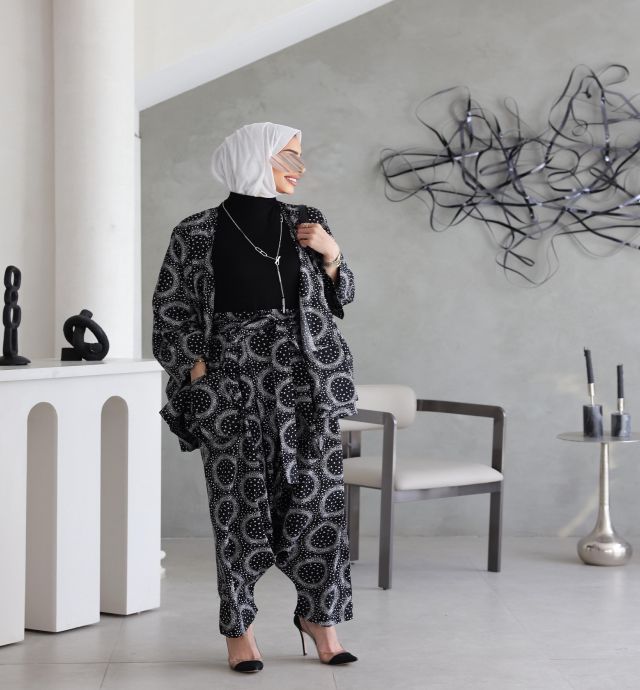 بدله نسائية